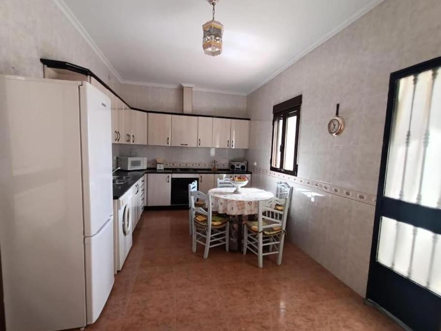 Vivienda Rural Los Iberos M&M, Castellar de Santisteban 外观 照片